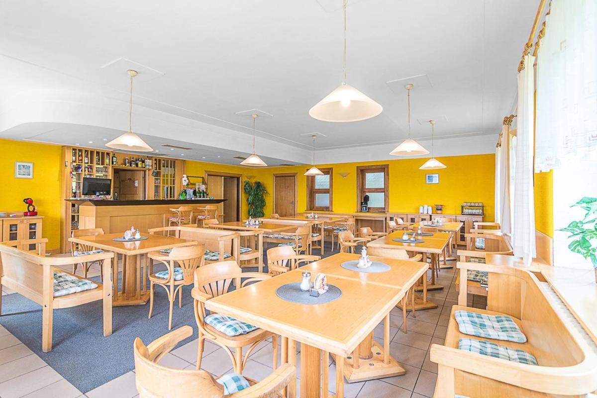 Mala Rennerovka Hotel Strazne Ngoại thất bức ảnh