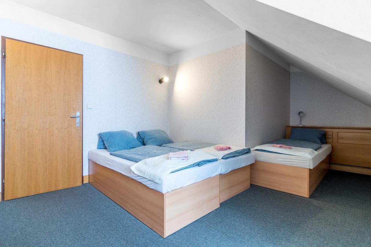 Mala Rennerovka Hotel Strazne Ngoại thất bức ảnh